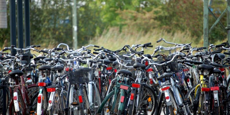Fahrradgarage oder Fahrradständer: Welche Option ist die beste für Ihr Zuhause?